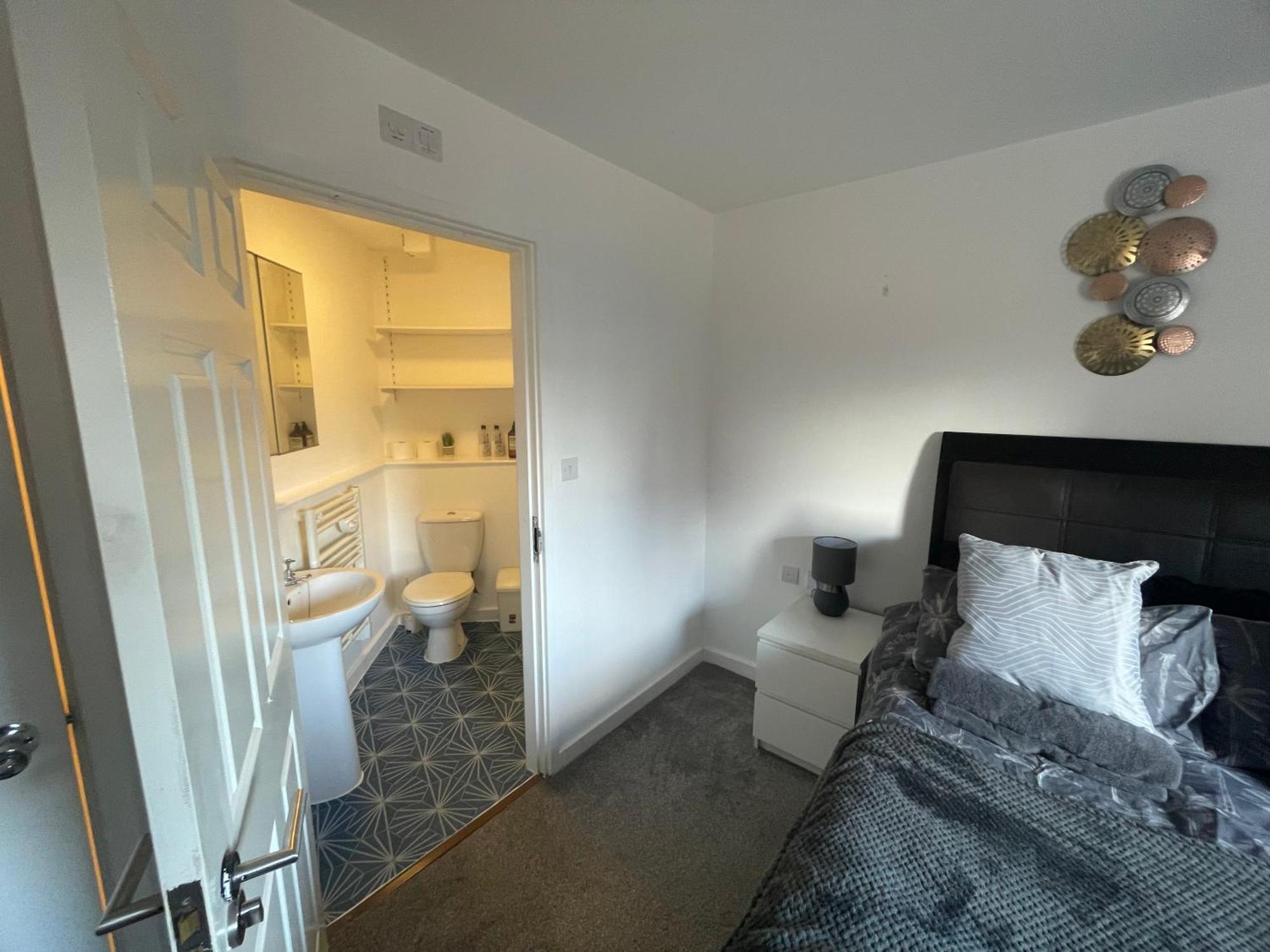 Business & Leisure City Centre 2 Bed En-Suite Apartment With Free Parking And Netflix Coventry Exterior photo